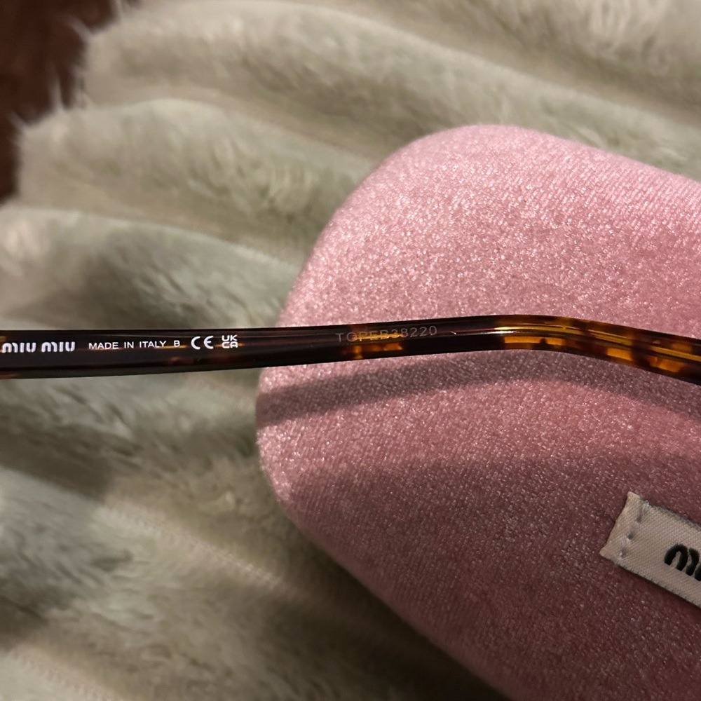 Miu Miu Regard oval sunglasses - Picture 4 of 10